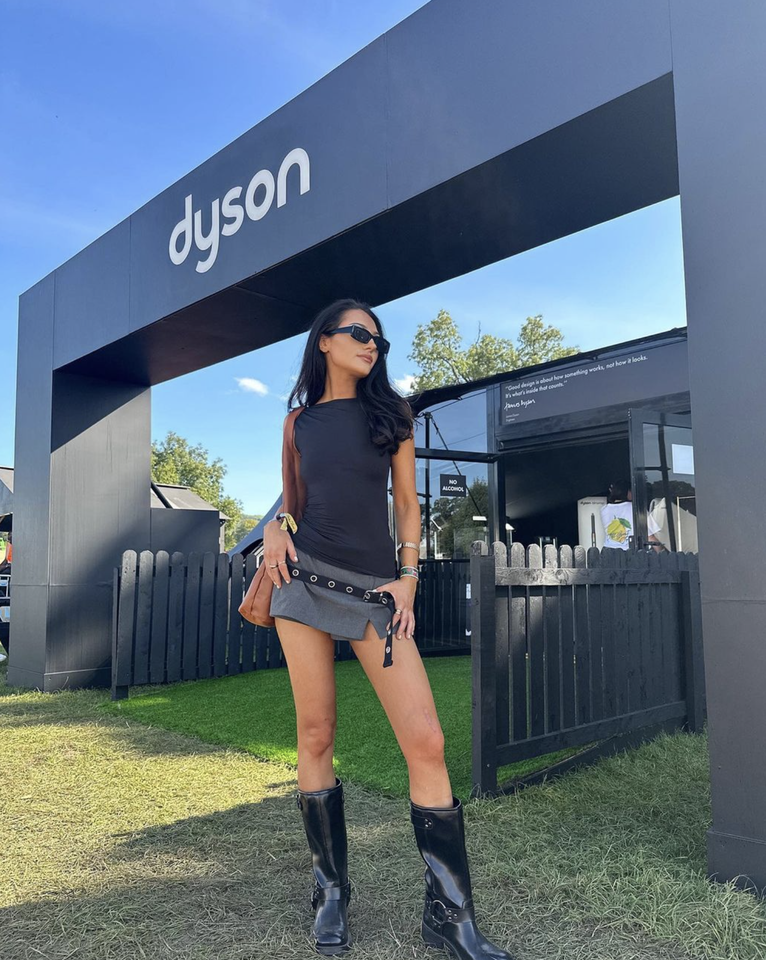 Dyson 4